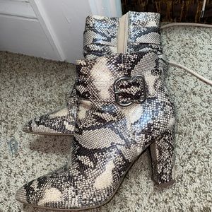 Snake skin 3 inch heel boutique booties size 10. Great condition.